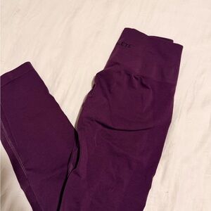 Alphalete Amplify Purple Leggings